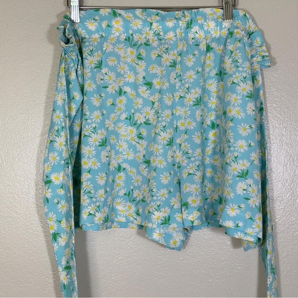 NEW BCBGeneration Womens Size XL Retro Daisy Garden Knot Front Tie Shorts